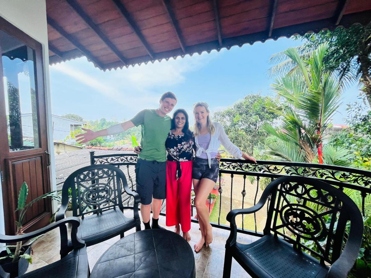 Travellers Home كاندي المظهر الخارجي الصورة