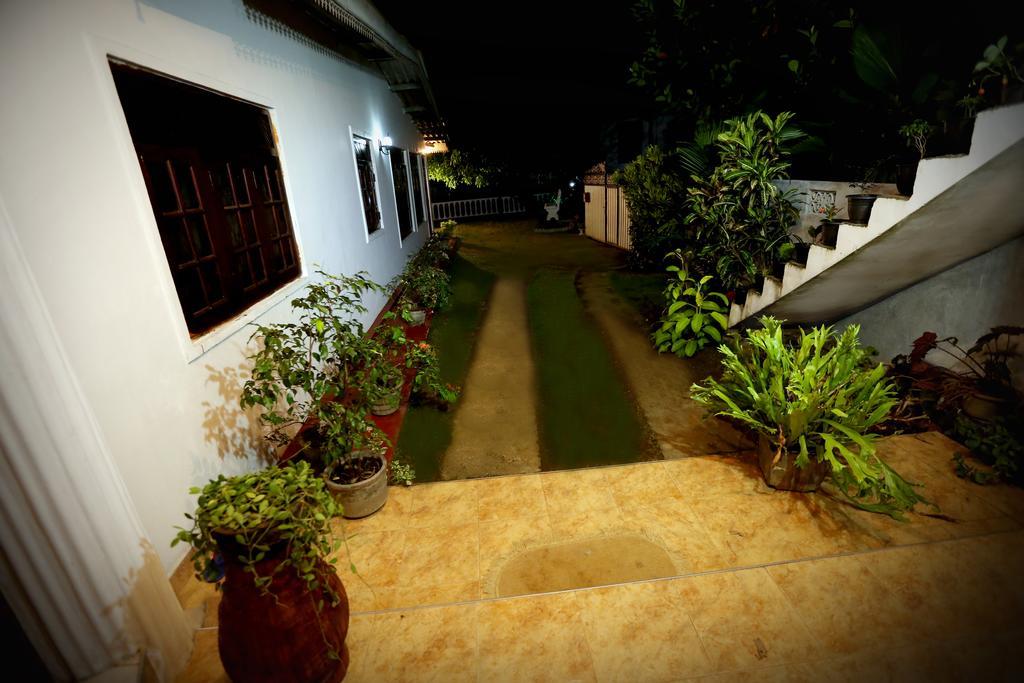 Travellers Home كاندي المظهر الخارجي الصورة