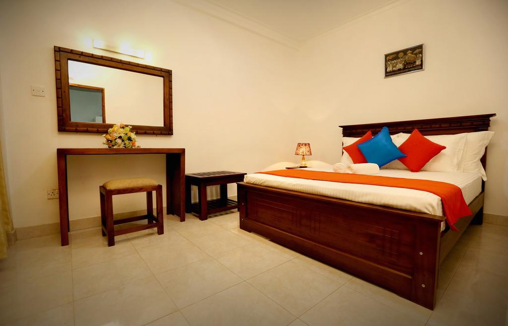 Travellers Home كاندي المظهر الخارجي الصورة