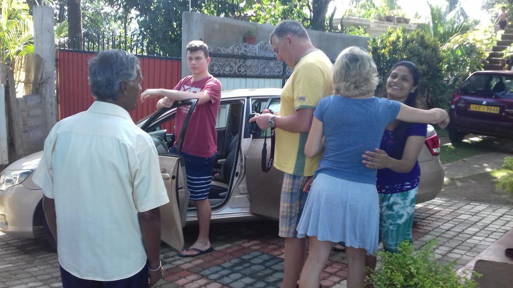 Travellers Home كاندي المظهر الخارجي الصورة