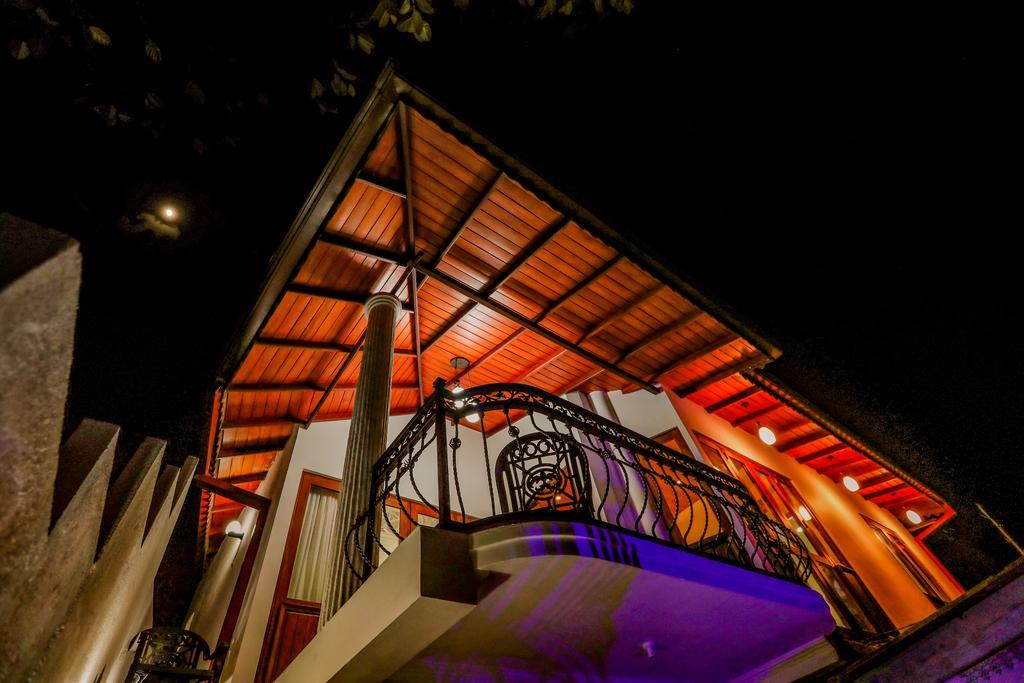 Travellers Home كاندي المظهر الخارجي الصورة